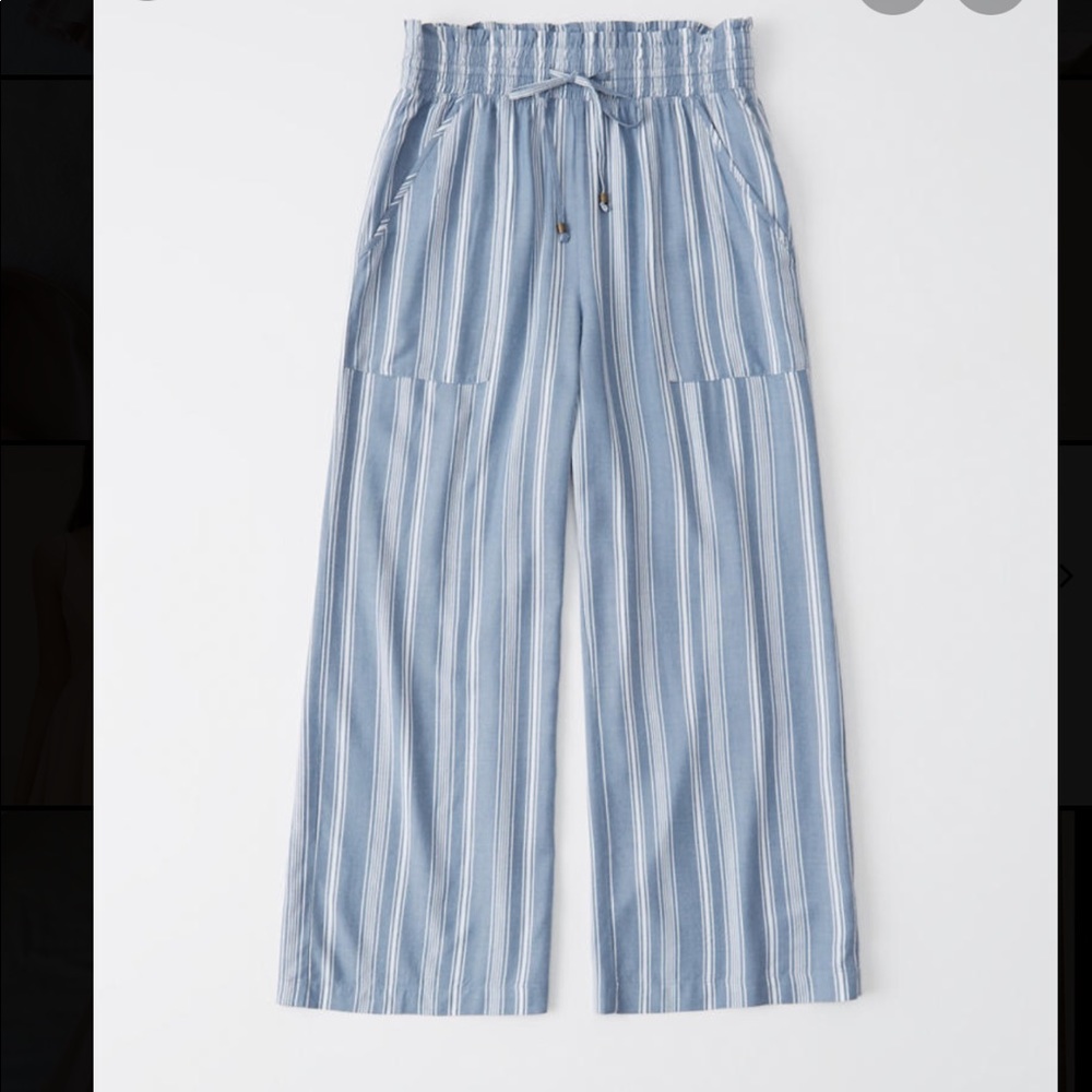 Blue and white striped wide leg Abercrombie pants